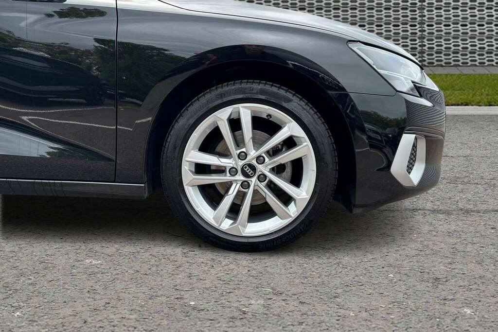 Audi A3 35 Tfsi Sport 2023 MK23DWD Black #5