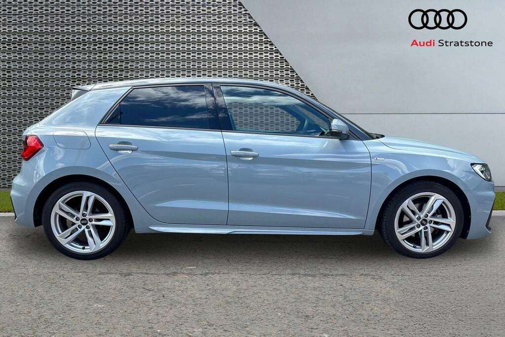 Audi A1 30 Tfsi 110 S Line 2023 Grey #4