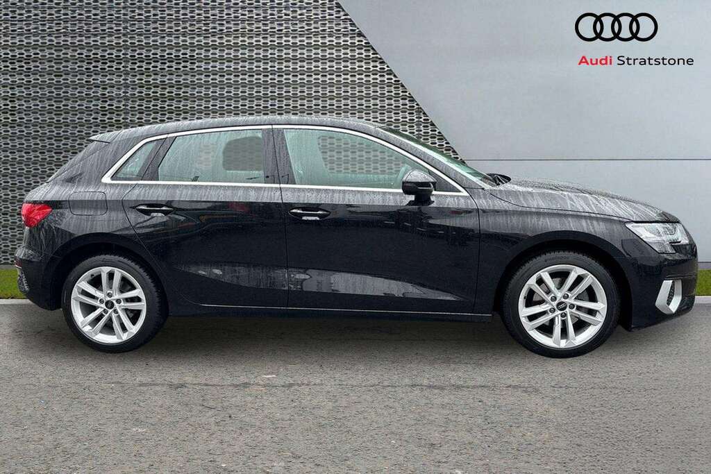 Audi A3 35 Tfsi Sport 2023 LO23NZB Black #4