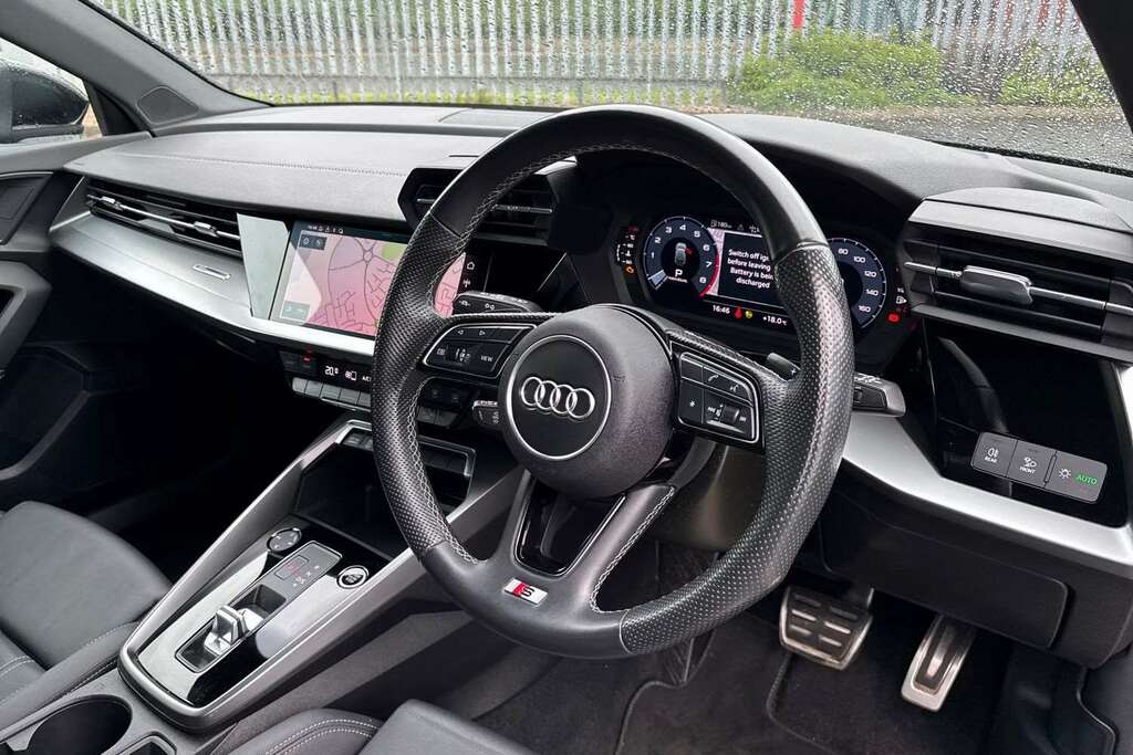 Audi A3 35 Tfsi S Line S Tronic 2022 YP22DCX Black #6