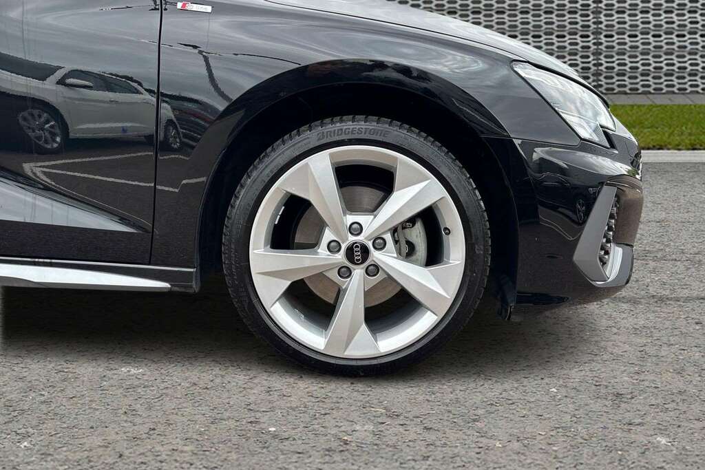 Audi A3 40 Tfsi E S Line S Tronic 2024 YD24LLB Black #3