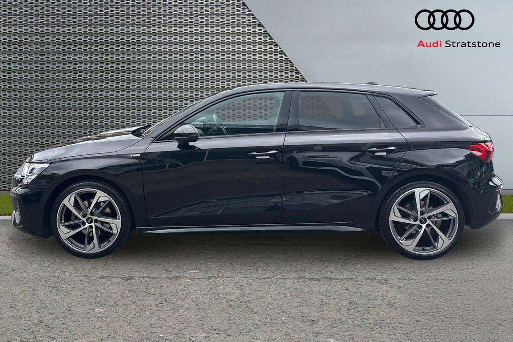 Audi A3 35 Tfsi Black Edition S Tronic 2023 KE23DPO Black #6