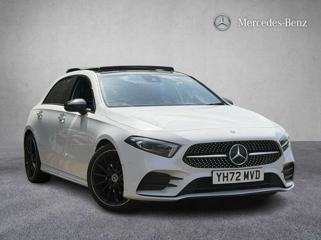 Mercedes-Benz A Class A180 Amg Line Premium Plus Night Edition White