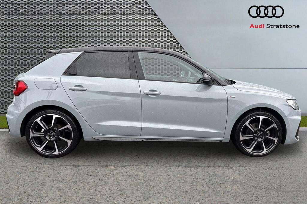 Audi A1 30 Tfsi Black Edition S Tronic 2025 LR25GAX Grey #4