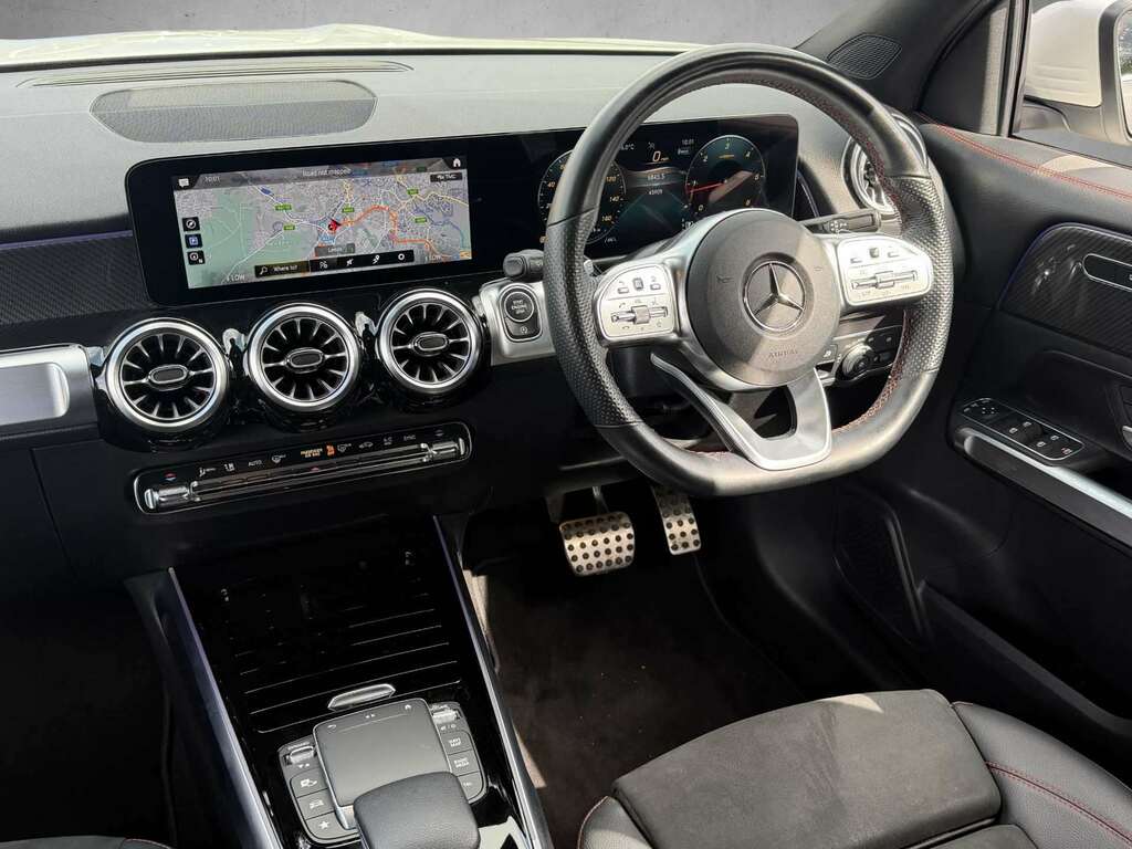 Mercedes-Benz GLB Class 220D 4Matic Amg Line Executive 8G-tronic 2023 AE23NLD White #4