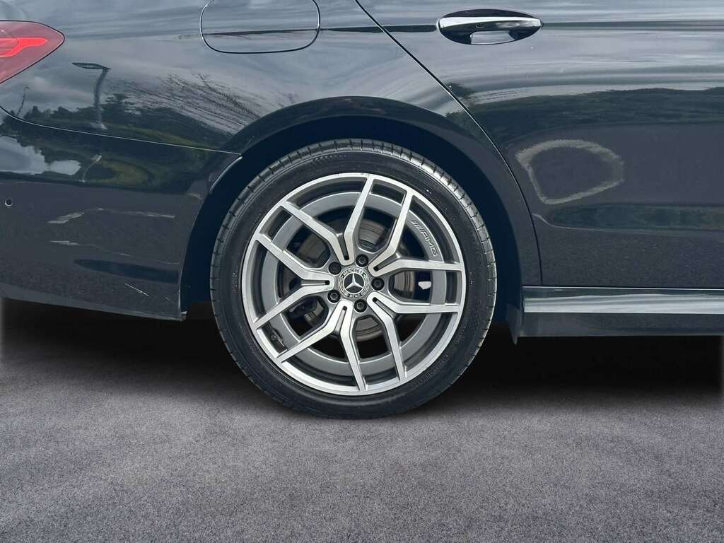 Mercedes-Benz E Class E220d 200 Amg Line Premium 9G-tronic 2023 KP23STX Black #5
