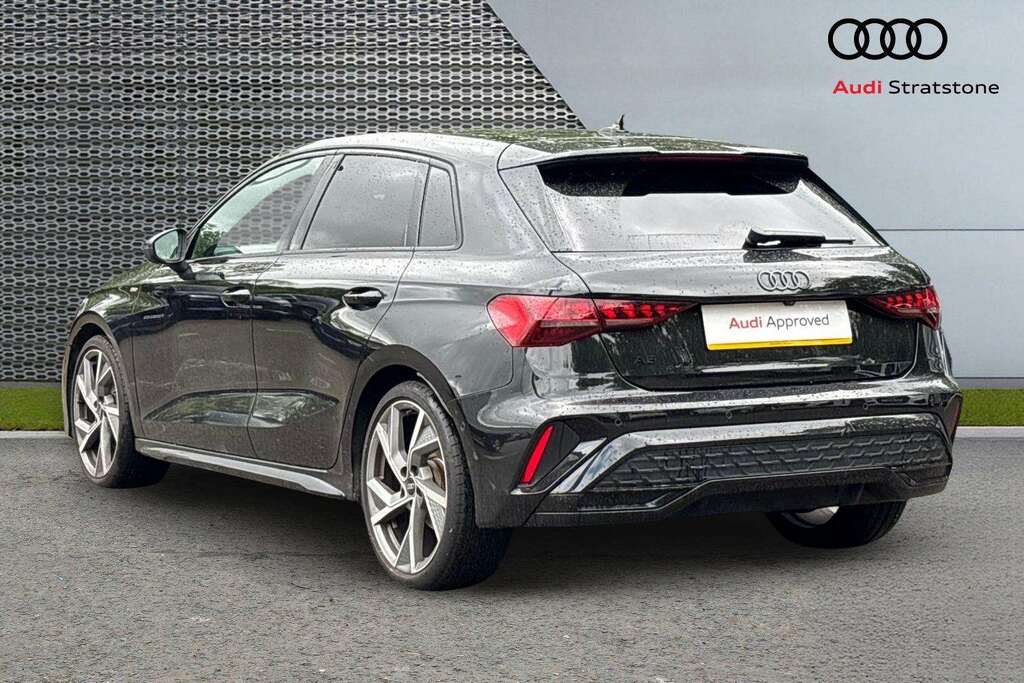 Audi A3 35 Tfsi Black Edition S Tronic 2025 BW25UNS Black #3