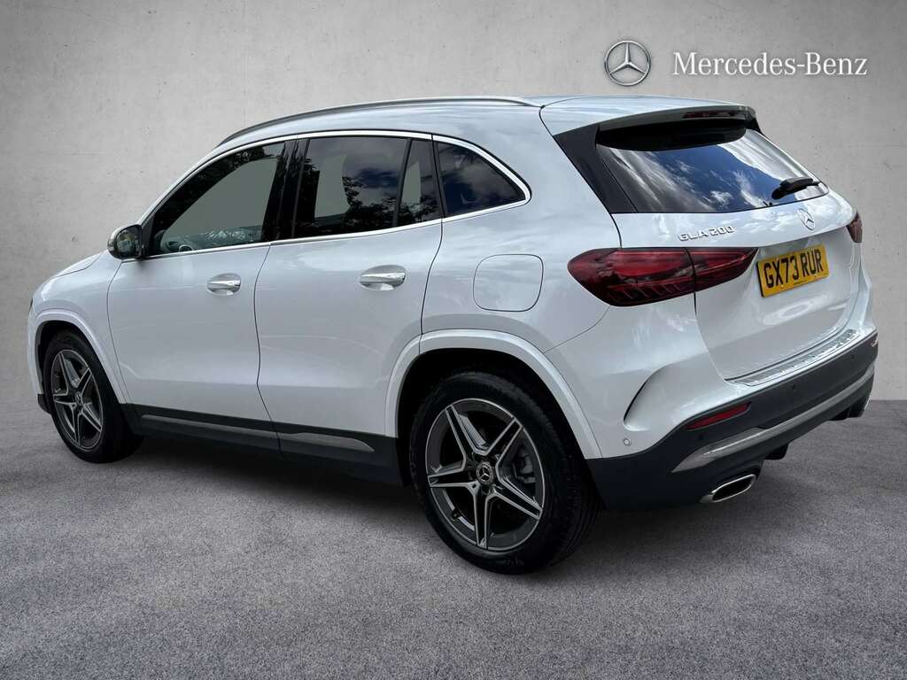Mercedes-Benz GLA Class 200 Amg Line Premium 2023 GX73RUR White #2