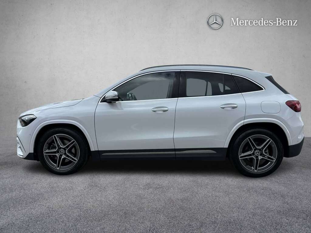 Mercedes-Benz GLA Class 200 Amg Line Premium 2023 GX73RUR White #3