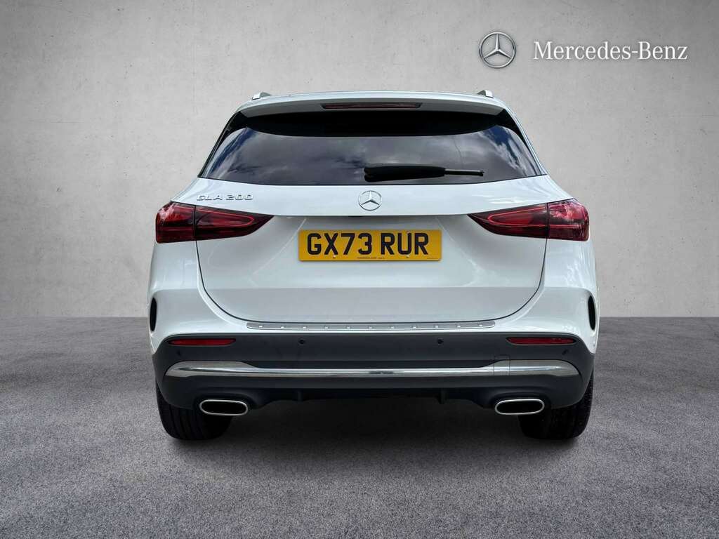 Mercedes-Benz GLA Class 200 Amg Line Premium 2023 GX73RUR White #6