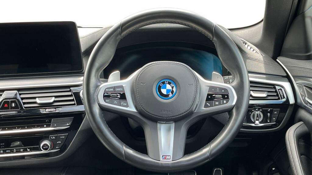BMW 5 Series 530E Xdrive M Sport 2023 YE23XHN White #5