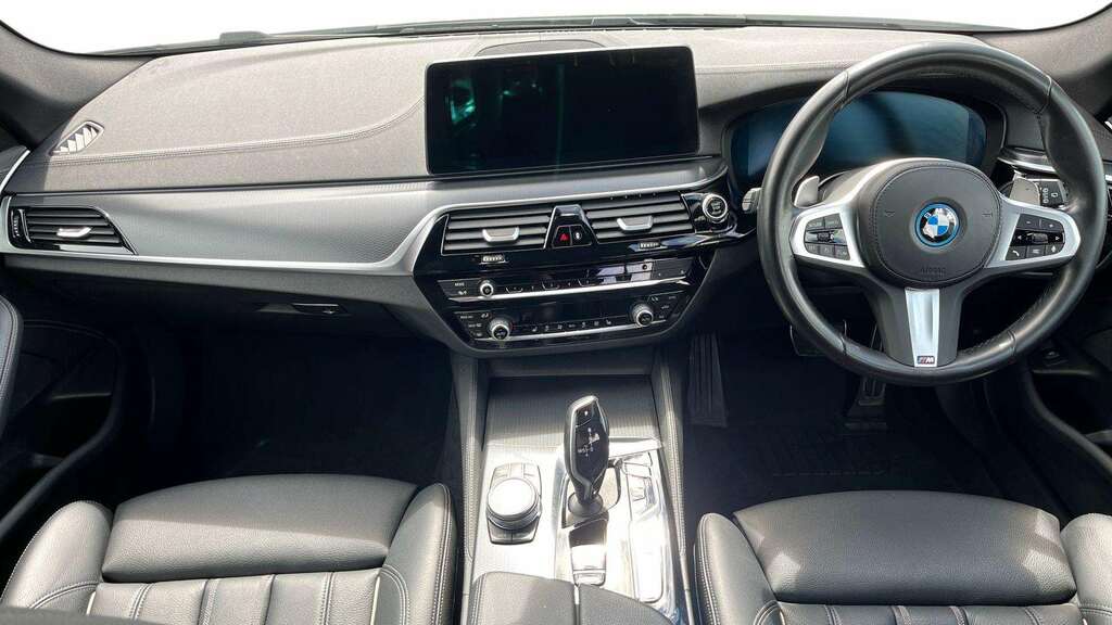 BMW 5 Series 530E Xdrive M Sport 2023 YE23XHN White #4