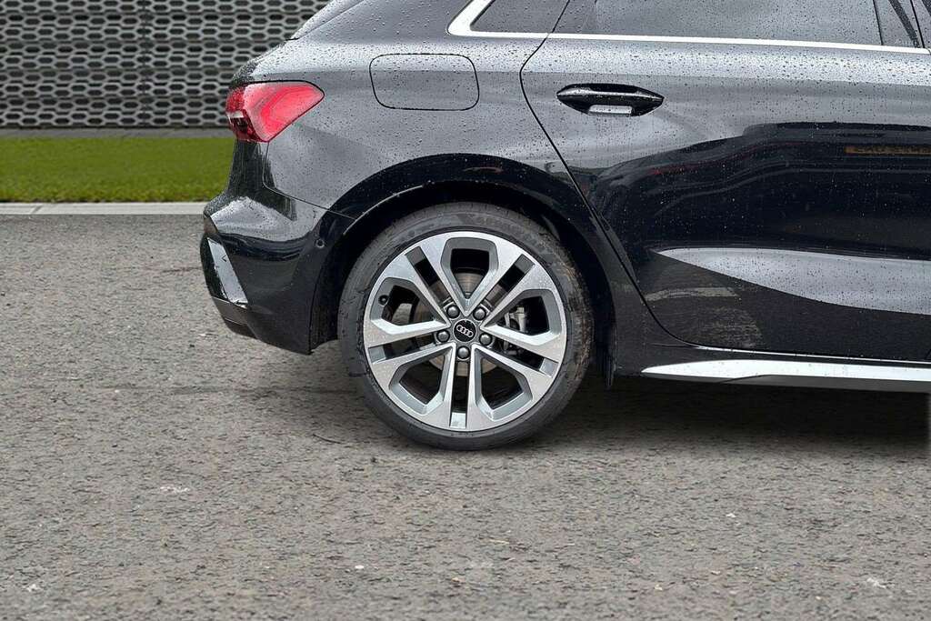 Audi A3 1.5 Tfsi 150 S Line S Tronic 2025 BT75NSE Black #6