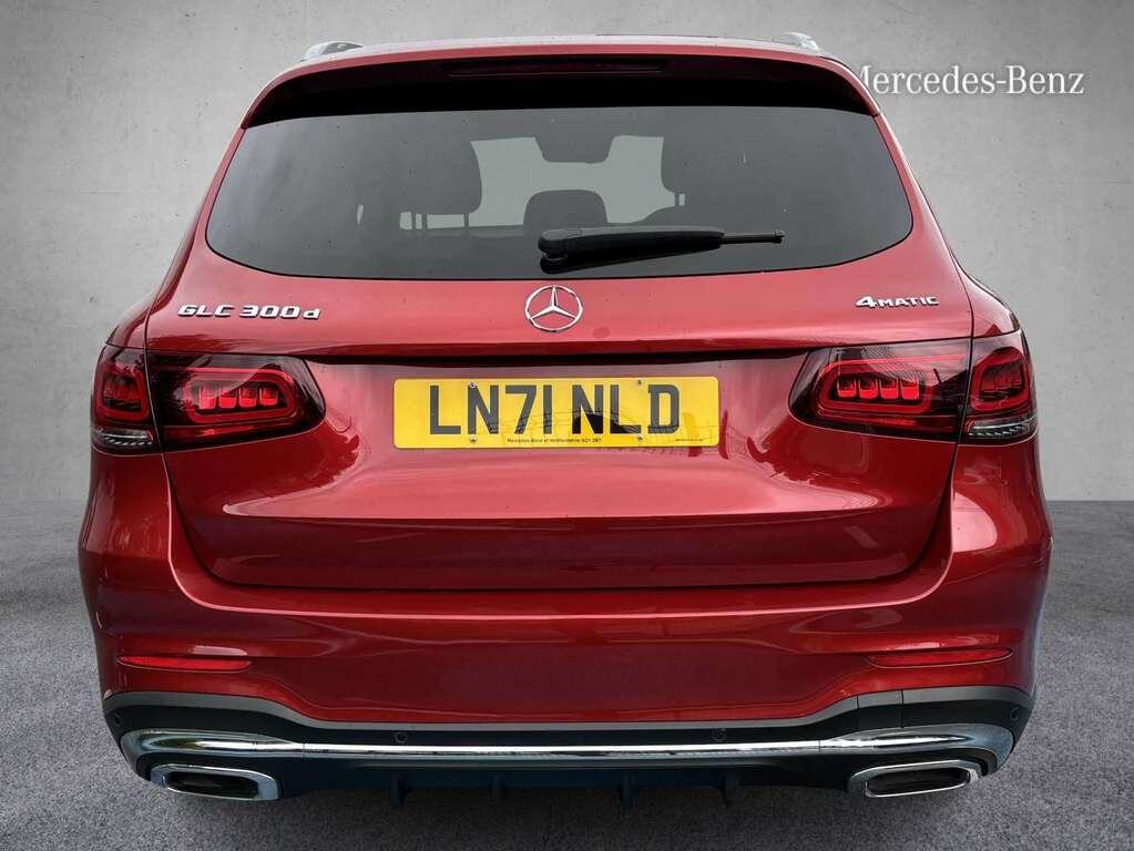 Mercedes-Benz GLC Class 300D 4Matic Amg Line Premium Pls 9G-tronic 202 LN71NLD Red #4