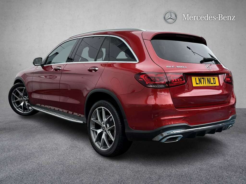 Mercedes-Benz GLC Class 300D 4Matic Amg Line Premium Pls 9G-tronic 202 Red