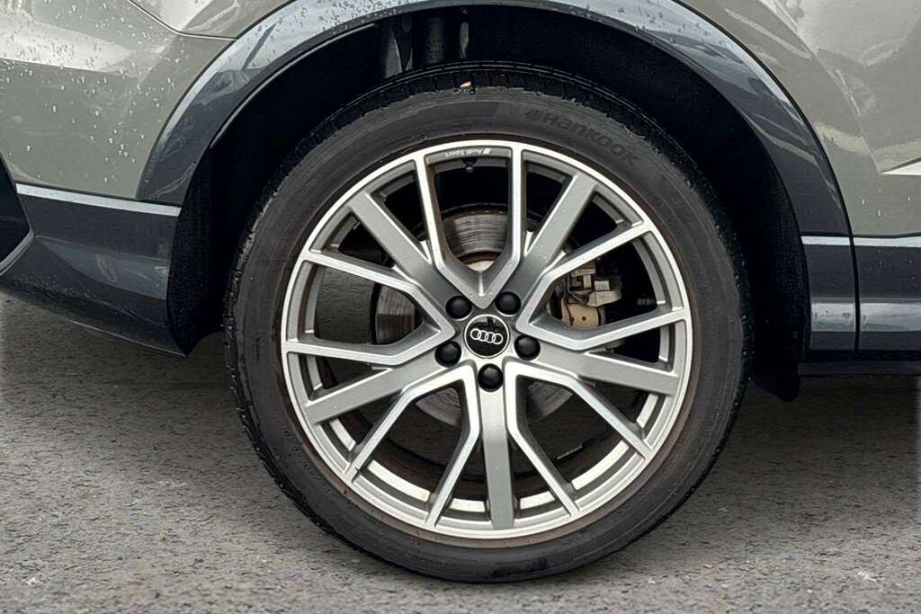 Audi Q3 45 Tfsi E Black Edition S Tronic Tech Pro 20 MK73FGX Grey #2