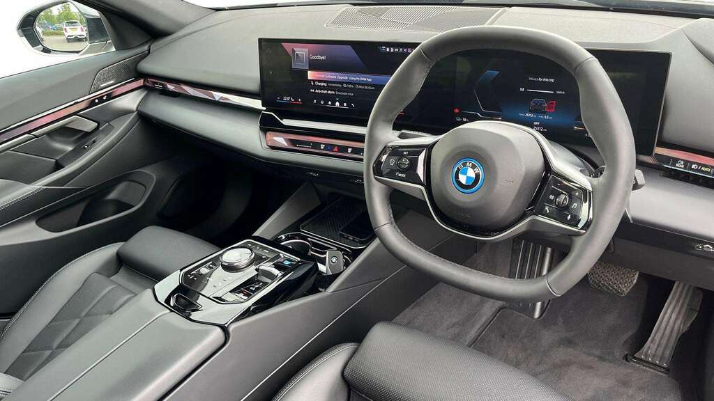 BMW i5 250Kw Edrive40 Sport Edition 84Kwh 2025 Grey #4