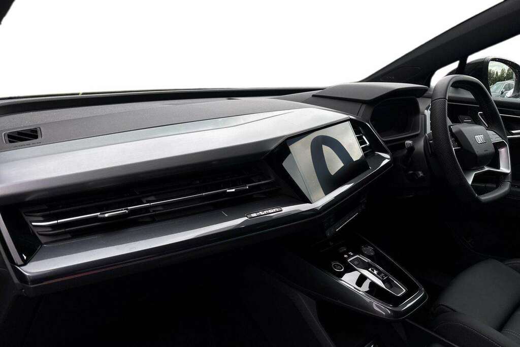Audi Q4 E Tron 210Kw 45 82Kwh Black Edition 2025 MJ75NWD Grey #2