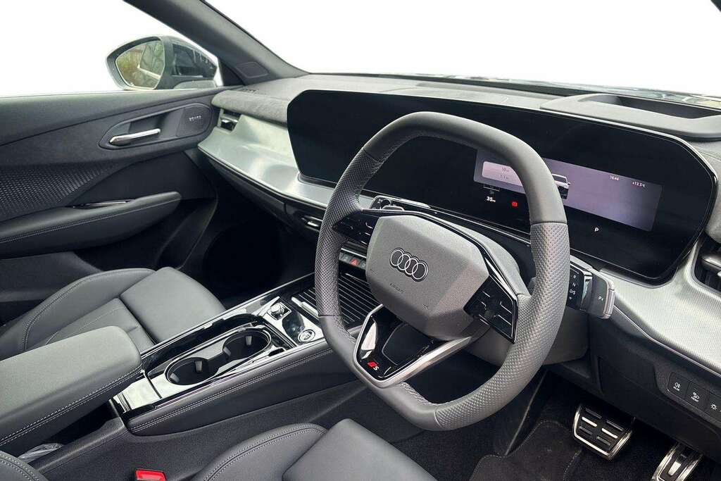 Audi Q3 1.5 Tfsi S Line S Tronic 2026 ML26TFJ Black #5