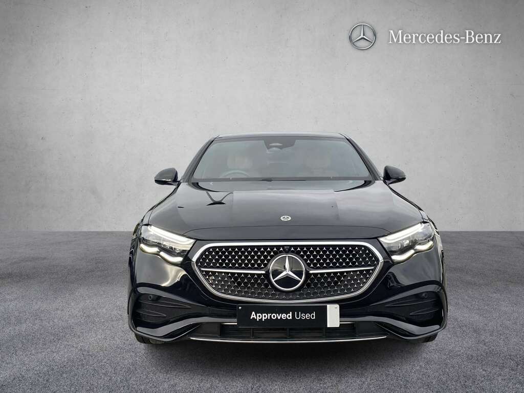 Mercedes-Benz E Class E300e Amg Line Premium Plus 9G-tronic 2024 LC74VOD Black #3