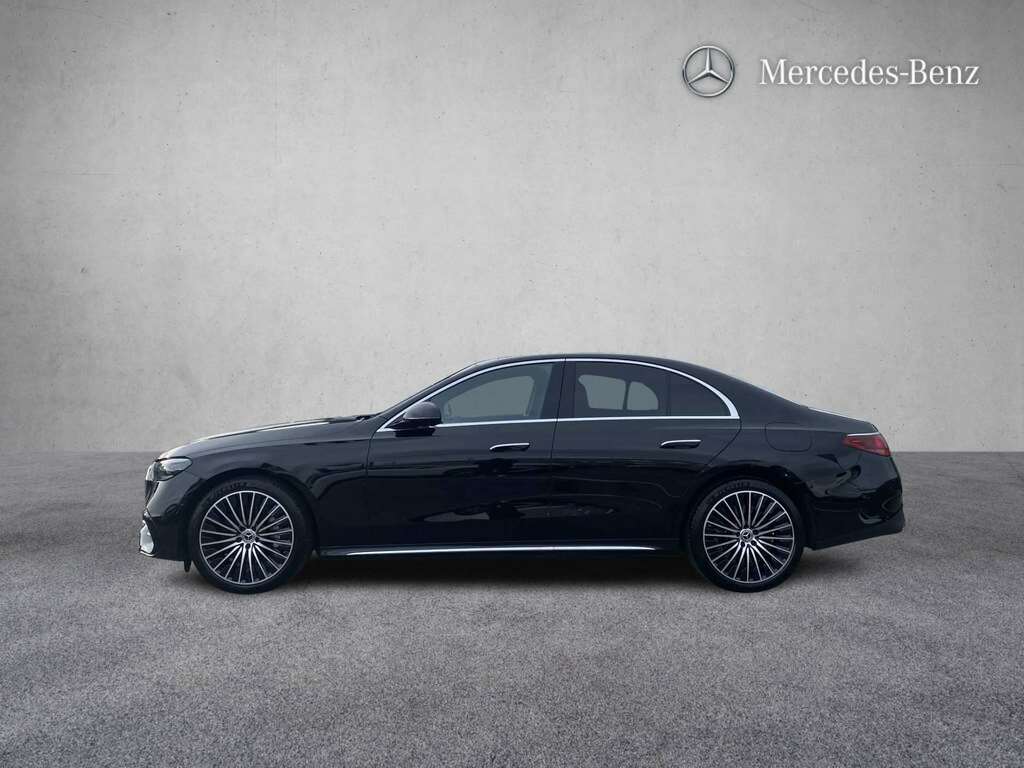 Mercedes-Benz E Class E300e Amg Line Premium Plus 9G-tronic 2024 LC74VOD Black #4