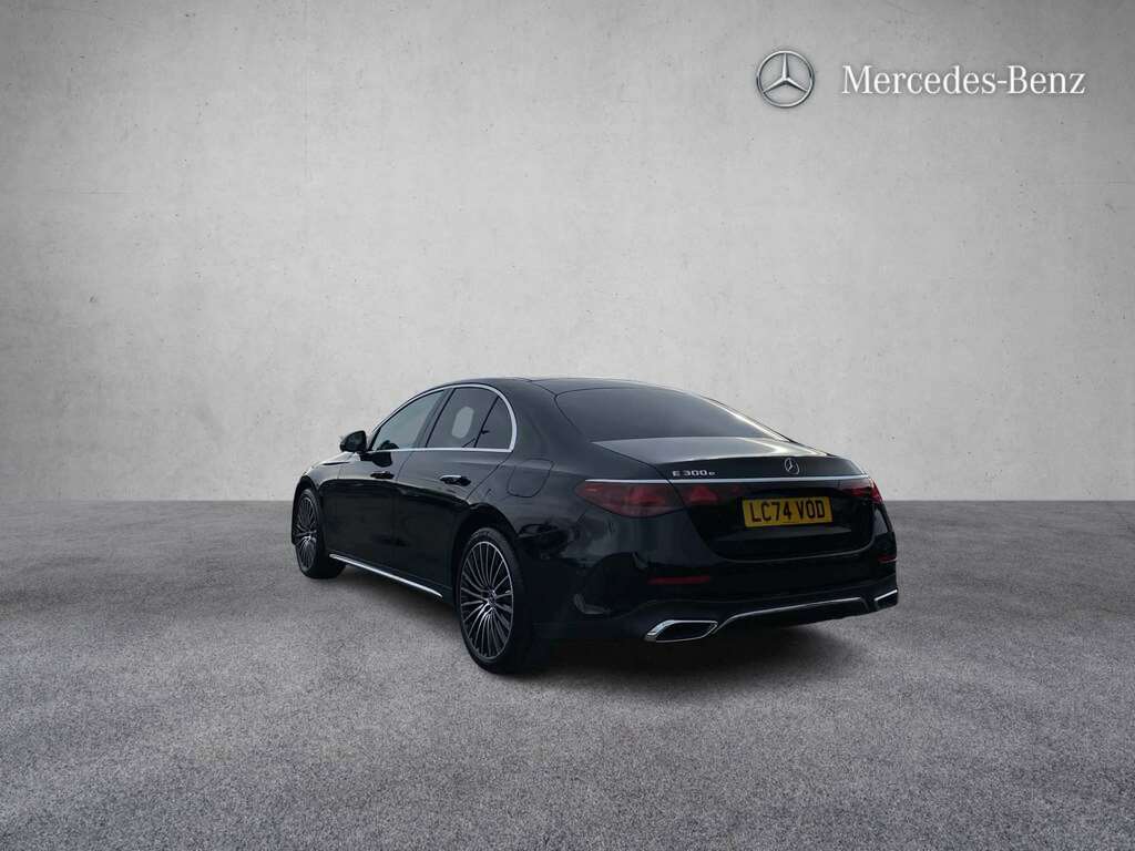 Mercedes-Benz E Class E300e Amg Line Premium Plus 9G-tronic 2024 LC74VOD Black #5