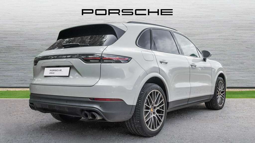 Porsche Cayenne Platinum Edition 2023 2022  #2