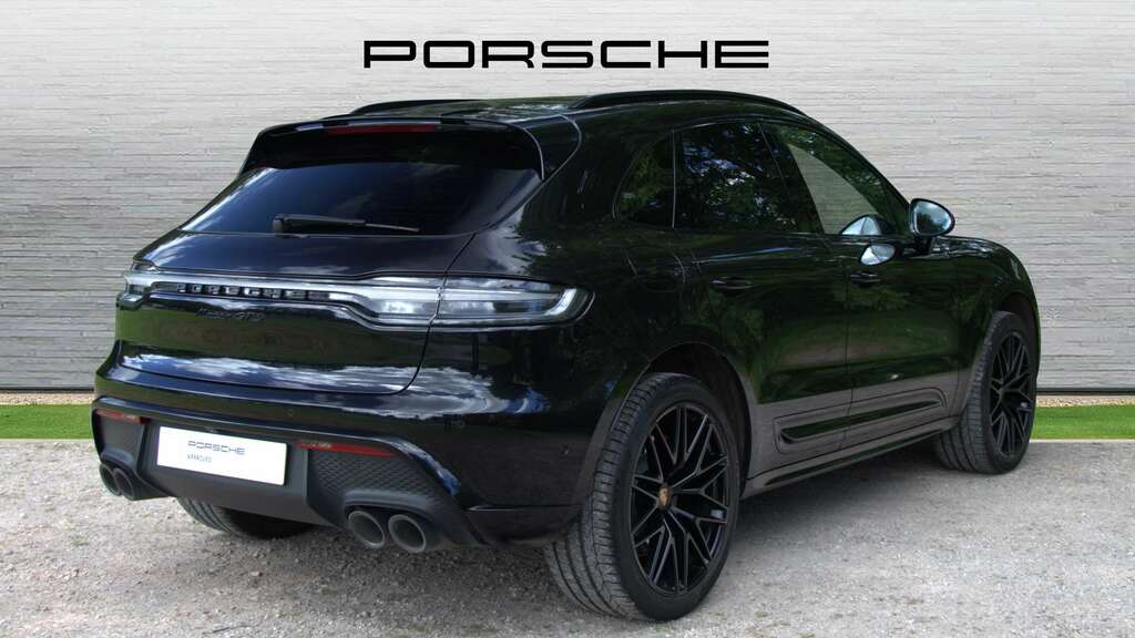 Porsche Macan Gts S-a 2022 Black #3