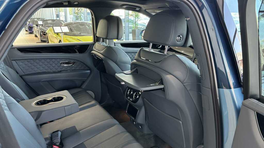 Bentley Bentayga V8 First Edition Grey #12