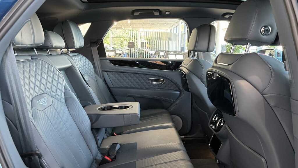 Bentley Bentayga V8 First Edition Grey #13