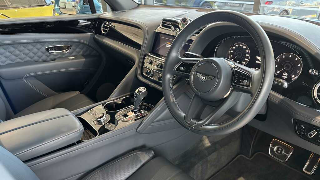 Bentley Bentayga V8 First Edition Grey #8