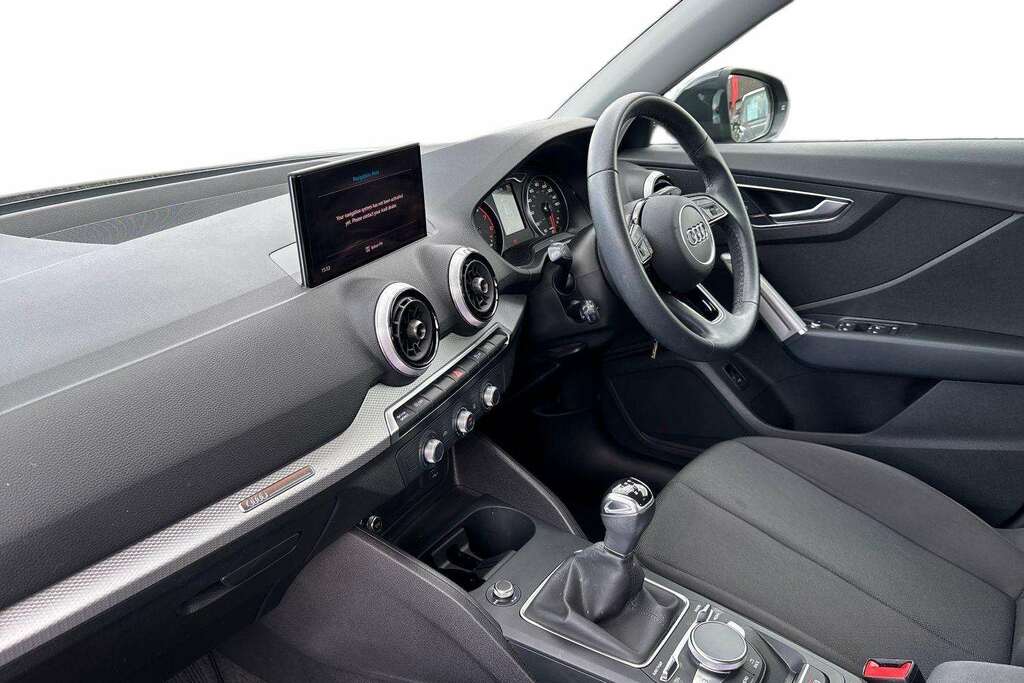 Audi Q2 30 Tfsi Technik 2022 MT22UPJ Grey #2
