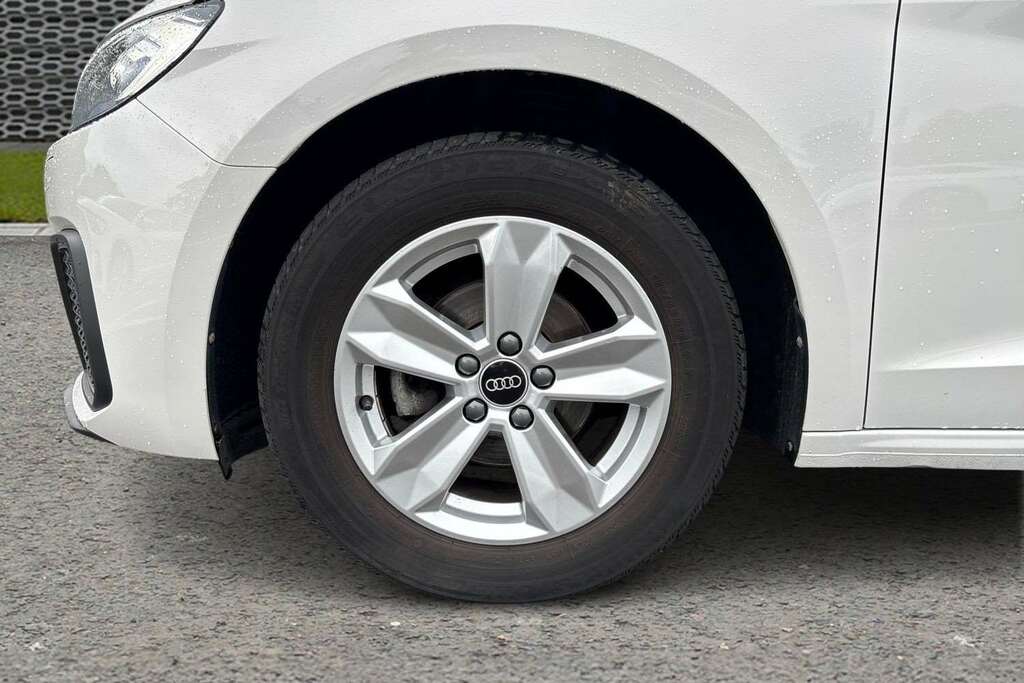 Audi A1 25 Tfsi Technik 2023 MV23ZXL White #4