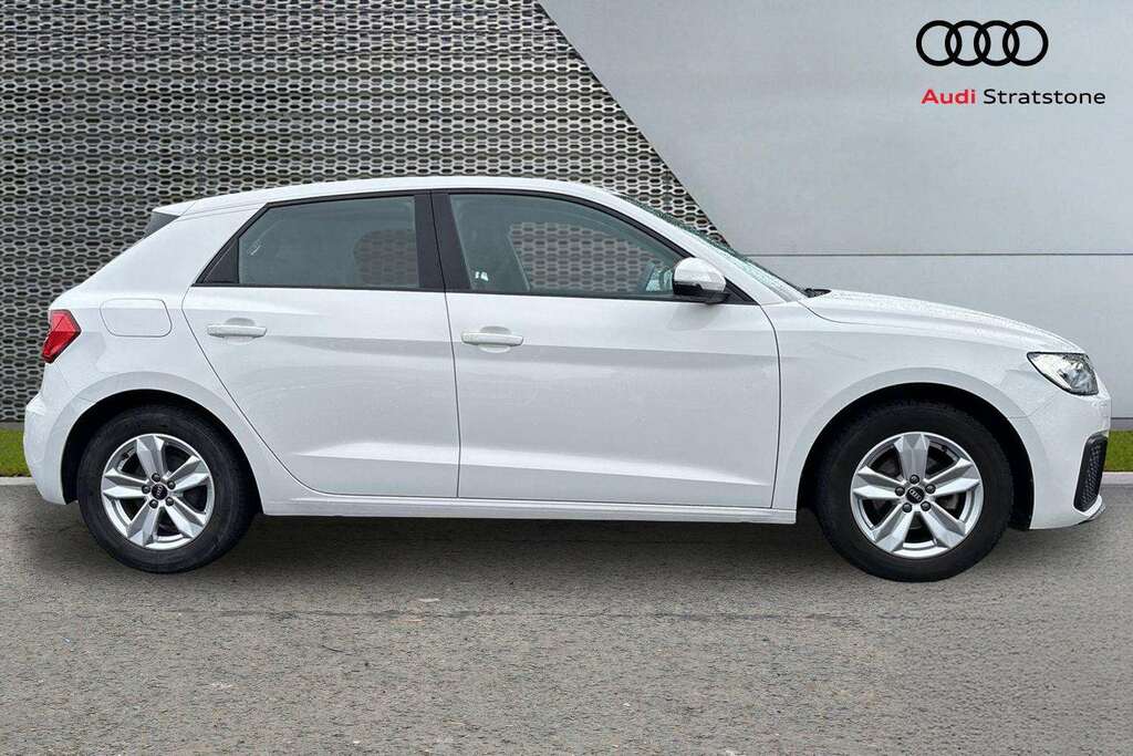 Audi A1 25 Tfsi Technik 2023 MV23ZXL White #3
