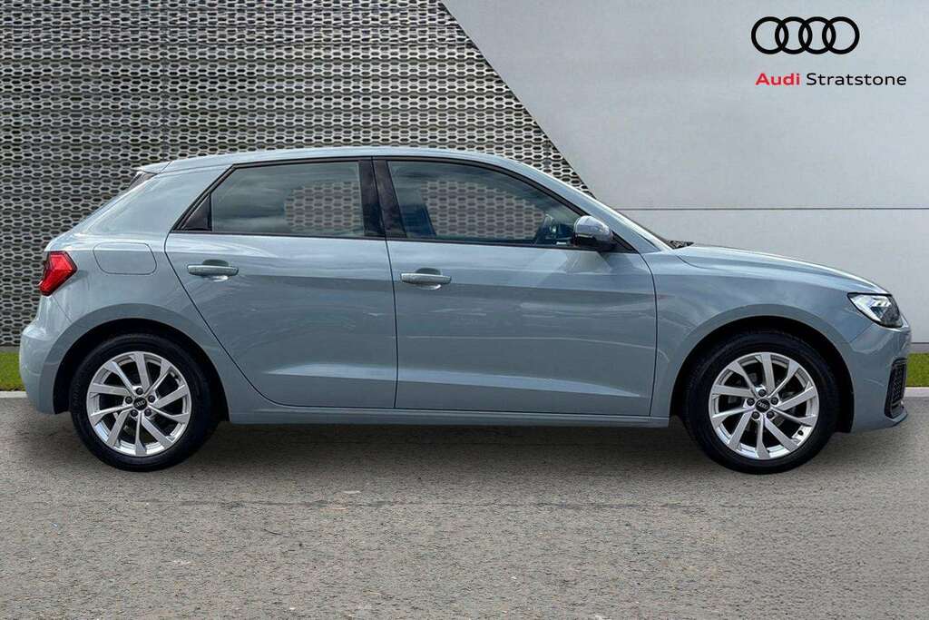 Audi A1 25 Tfsi Sport 2022 MD72HMA Grey #3