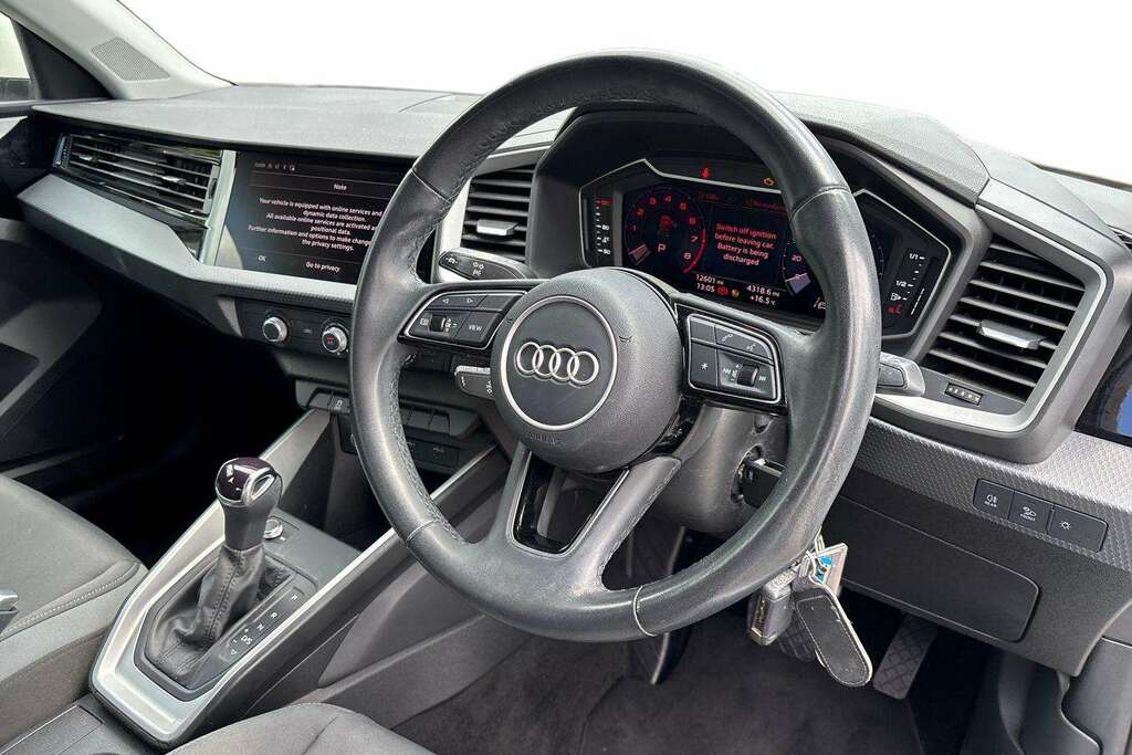 Audi A1 25 Tfsi Sport S Tronic 2023 MW73RJV White #6