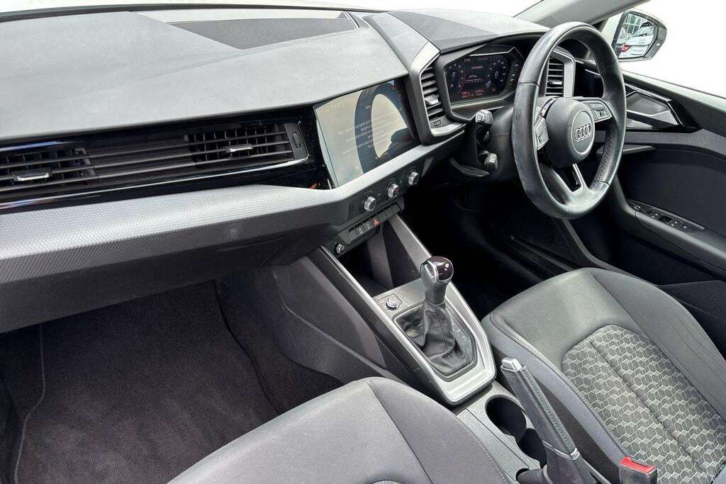 Audi A1 25 Tfsi Sport S Tronic 2023 MW73RJV White #2