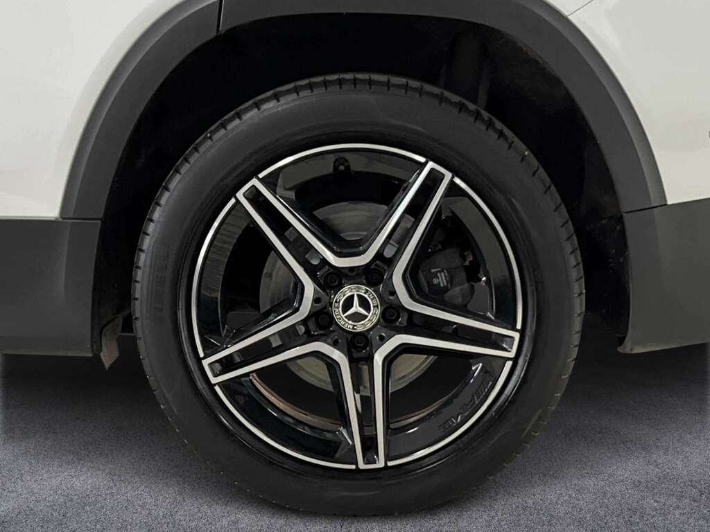 Mercedes-Benz GLB Class 200 Amg Line Premium 7G-tronic 2023 KW72HWH White #4