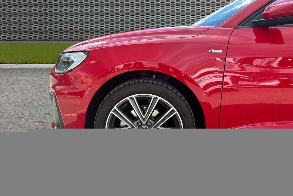 Audi A1 35 Tfsi S Line S Tronic 2026 BG26WFN Red #5