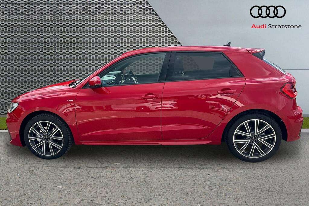 Audi A1 35 Tfsi S Line S Tronic 2026 BG26WFN Red #3