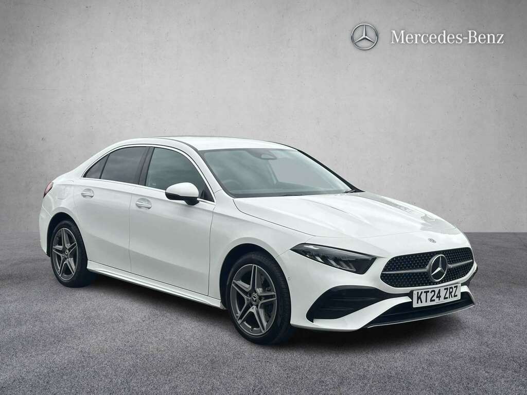 Mercedes-Benz A Class A250e Amg Line Premium 2024 White