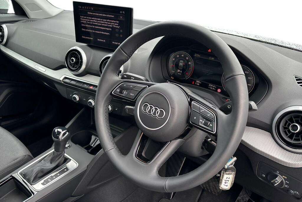 Audi Q2 35 Tfsi Sport S Tronic 2026 MM26ZSE White #6