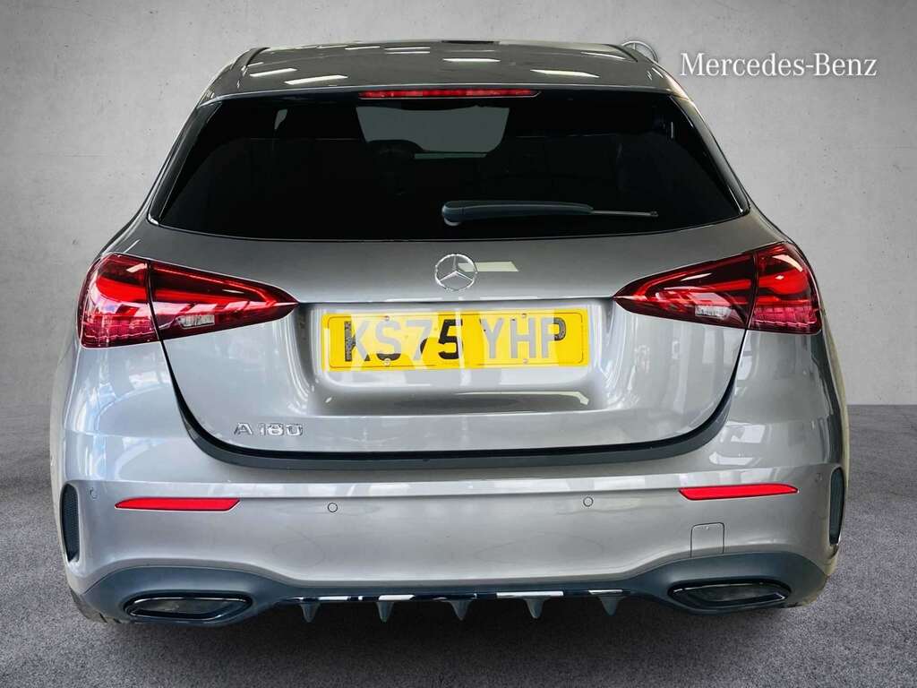 Mercedes-Benz A Class A180 Amg Line Premium 2026 KS75YHP Grey #5