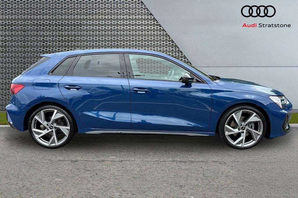 Audi A3 35 Tdi Black Edition S Tronic 2024 BV74FZR Blue #3