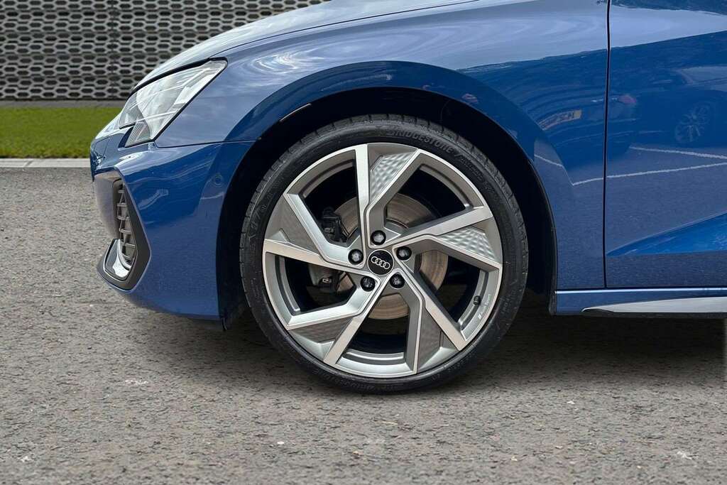 Audi A3 35 Tdi Black Edition S Tronic 2024 BV74FZR Blue #6