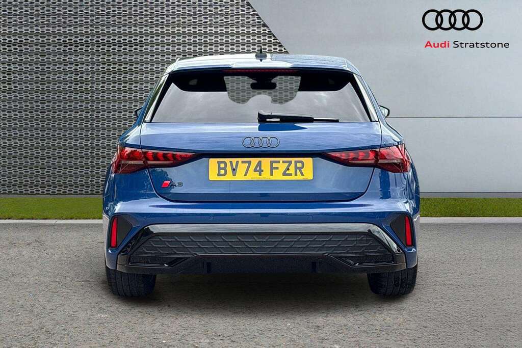 Audi A3 35 Tdi Black Edition S Tronic 2024 BV74FZR Blue #5