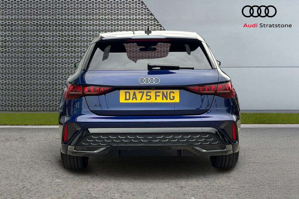 Audi A3 1.5 Tfsi 150 S Line S Tronic 2025 DA75FNG Blue #5