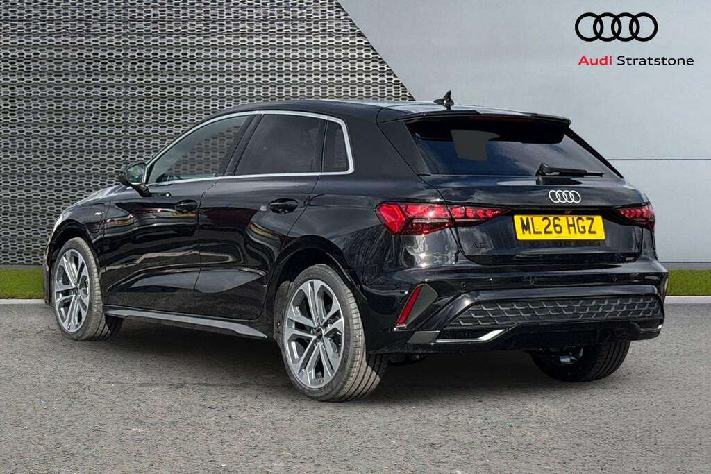 Audi A3 1.5 Tfsi E 204 S Line S Tronic 2026 ML26HGZ Black #3
