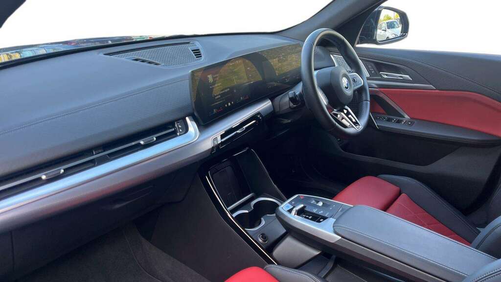 BMW iX2 230Kw Xdrive30 M Sport 65Kwh 2024 Black #5