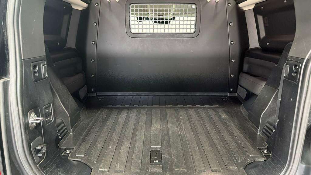 Land Rover Defender 90 3.0 D200 Hard Top 2022 Black #5